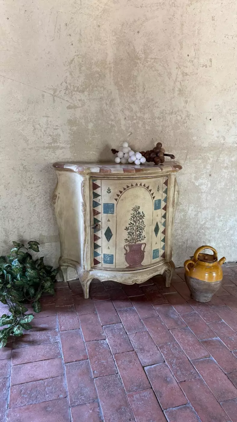 Buffet restauré dans un intérieur